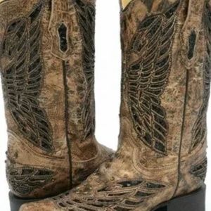 Corrall angel wing boots